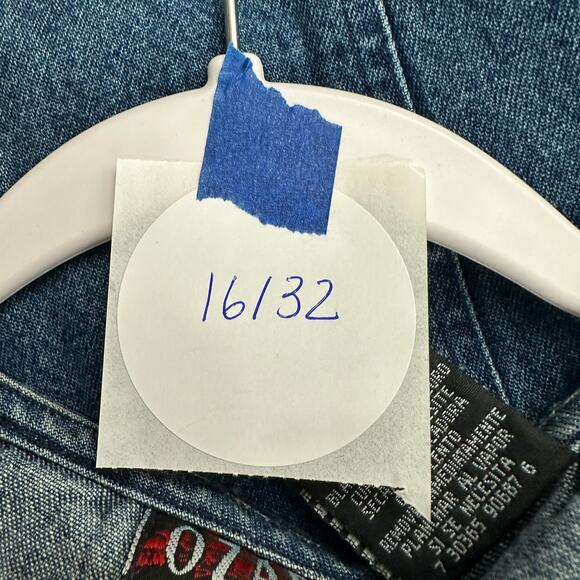 Ozark Mountain Womens Y2K Denim Vest Size M Embroidered Western Southwest - Picture 7 of 7